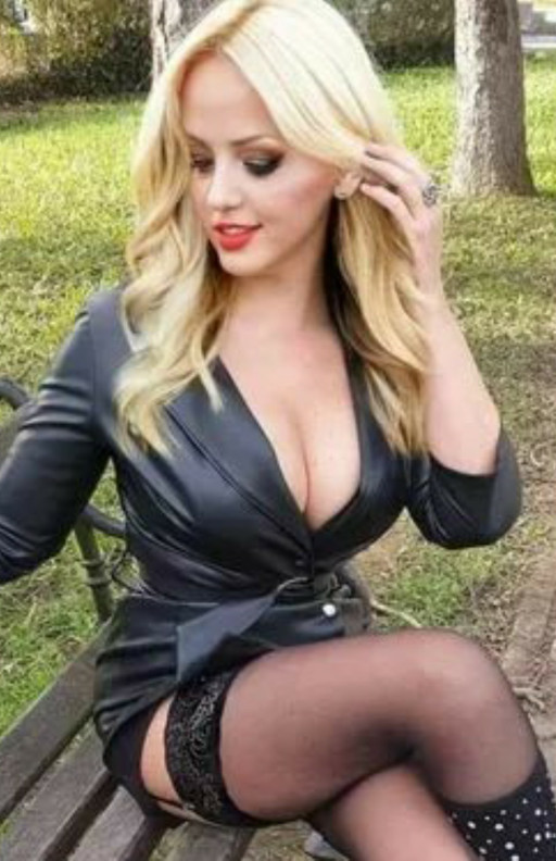 BABES IN BLACK