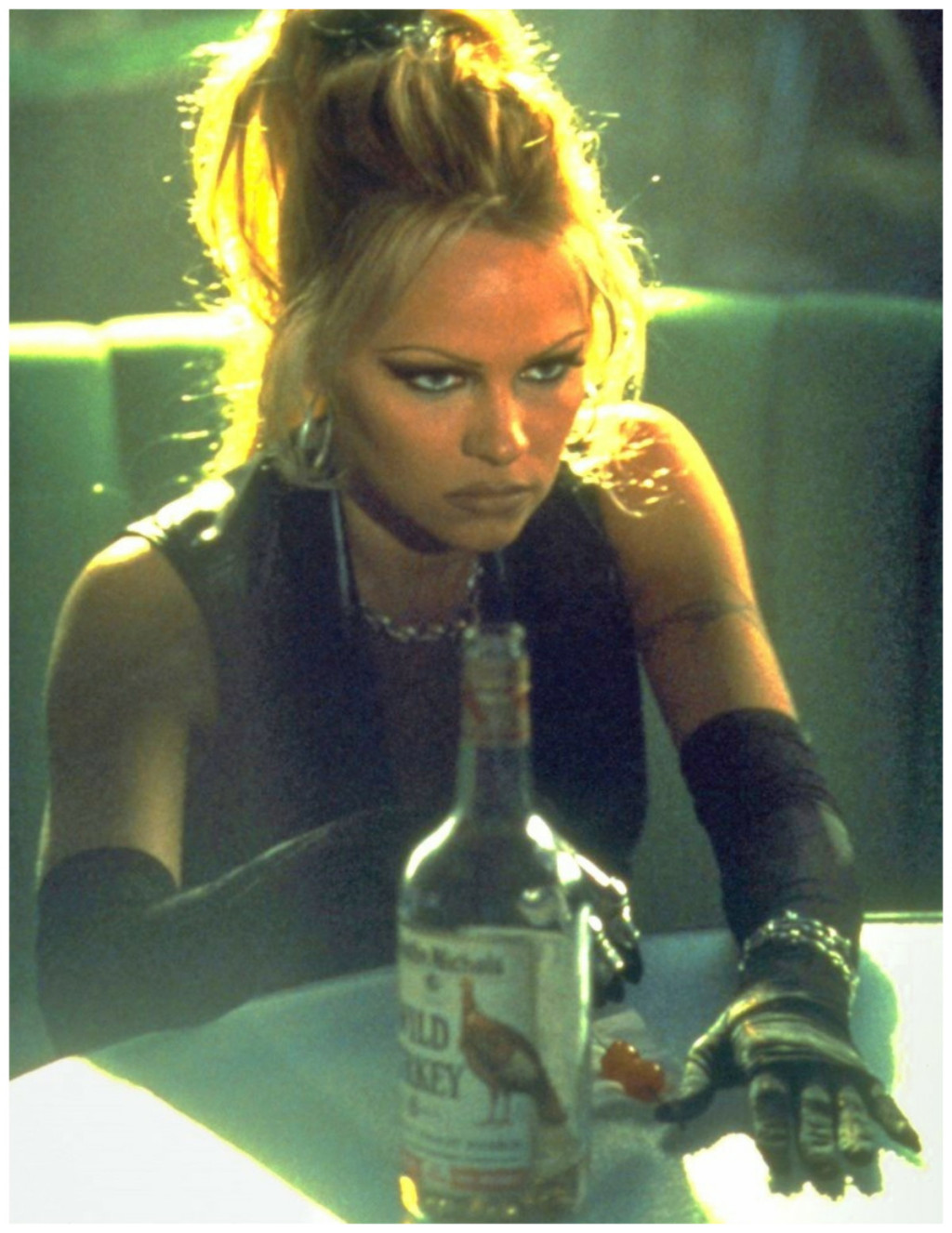 OUTLAW GIRL ☆ PAM ANDERSON