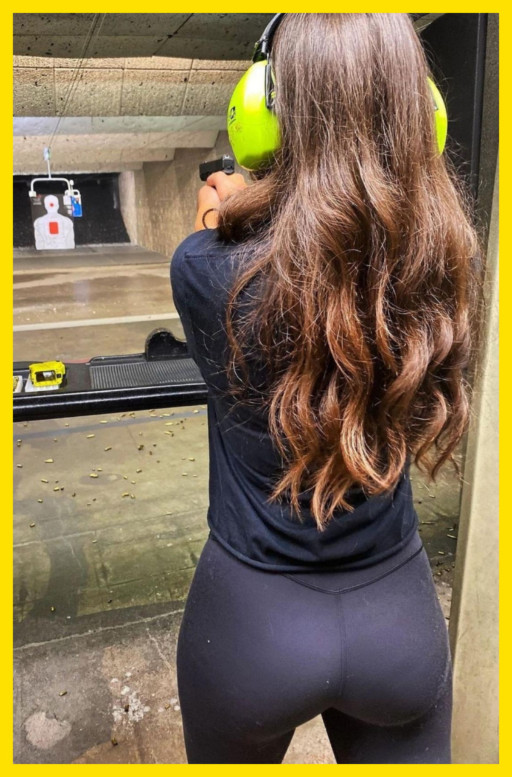 GUNS & GIRLS